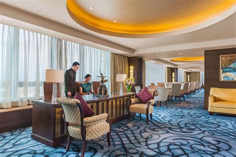 crimson hotel careers alabang|WE'RE HIRING! .